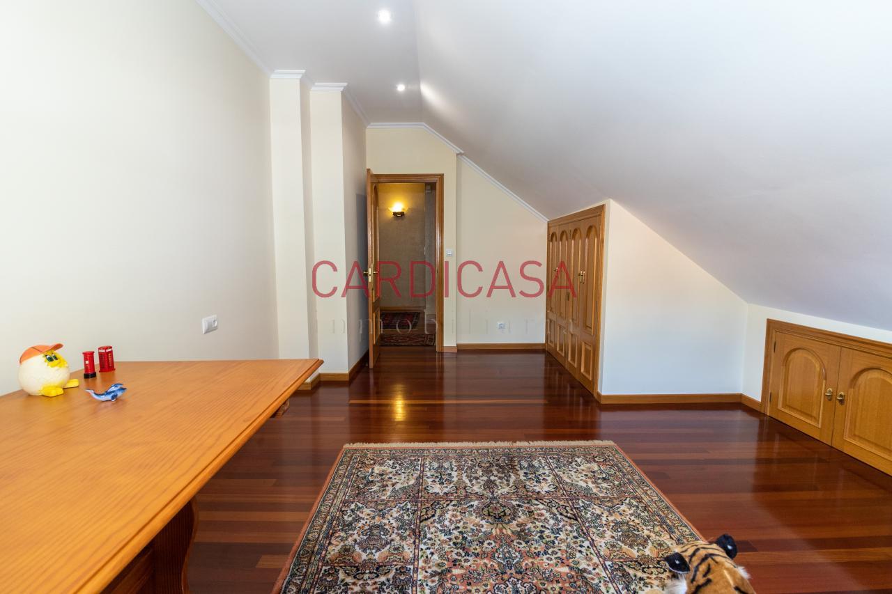 169961723985400035404_169419143725 Chalet de piedra a un paso del centro de Vigo