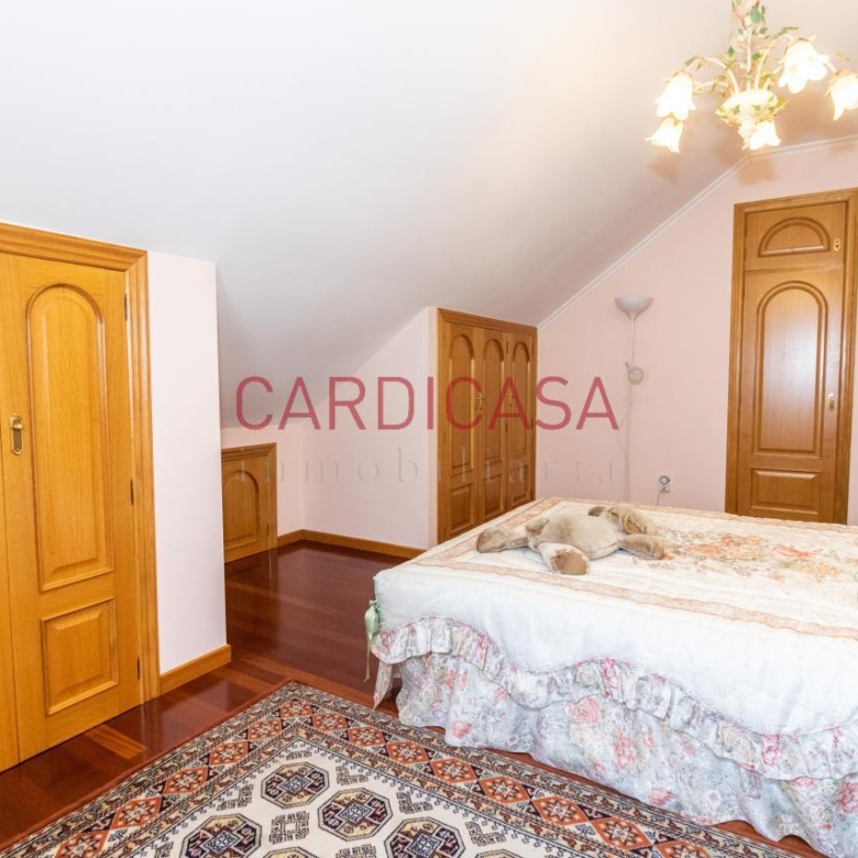 Chalet de piedra a un paso del centro de Vigo