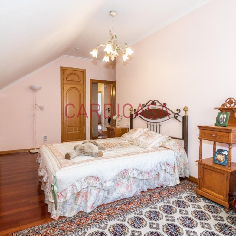 Chalet de piedra a un paso del centro de Vigo