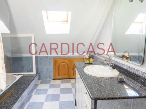 Chalet de piedra a un paso del centro de Vigo
