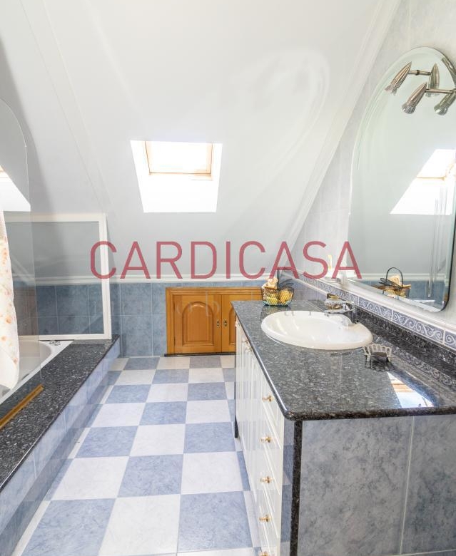 Chalet de piedra a un paso del centro de Vigo