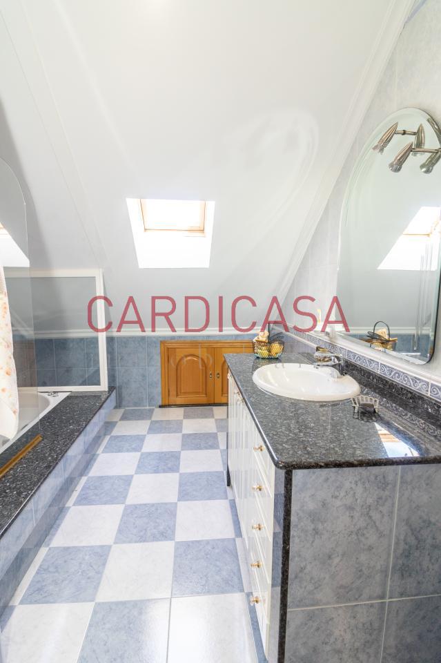 169961724290900035404_169419146029 Chalet de piedra a un paso del centro de Vigo