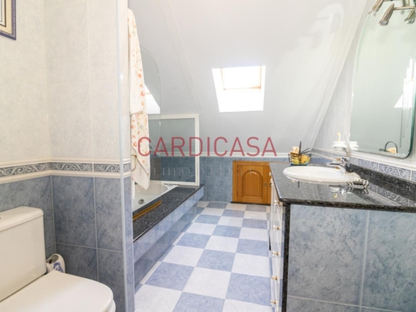 Chalet de piedra a un paso del centro de Vigo