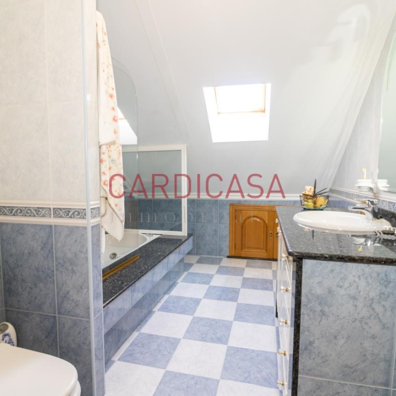 Chalet de piedra a un paso del centro de Vigo