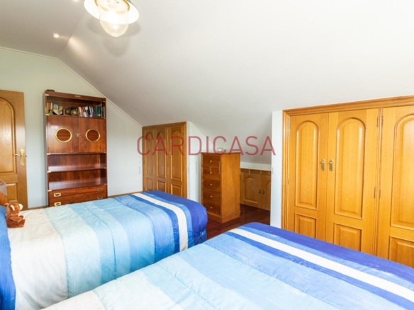 Chalet de piedra a un paso del centro de Vigo