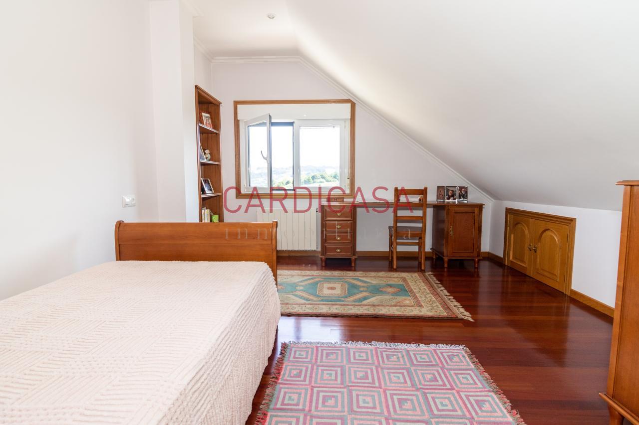 169961724599300035404_169419147951 Chalet de piedra a un paso del centro de Vigo