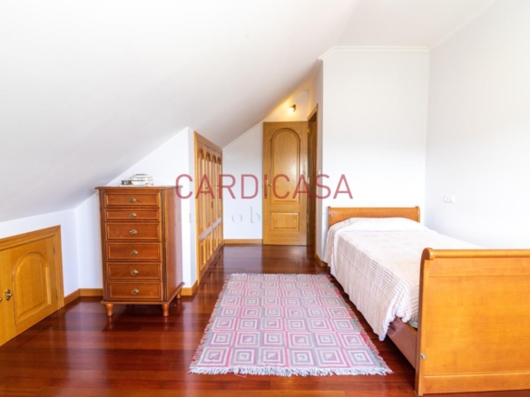 Chalet de piedra a un paso del centro de Vigo