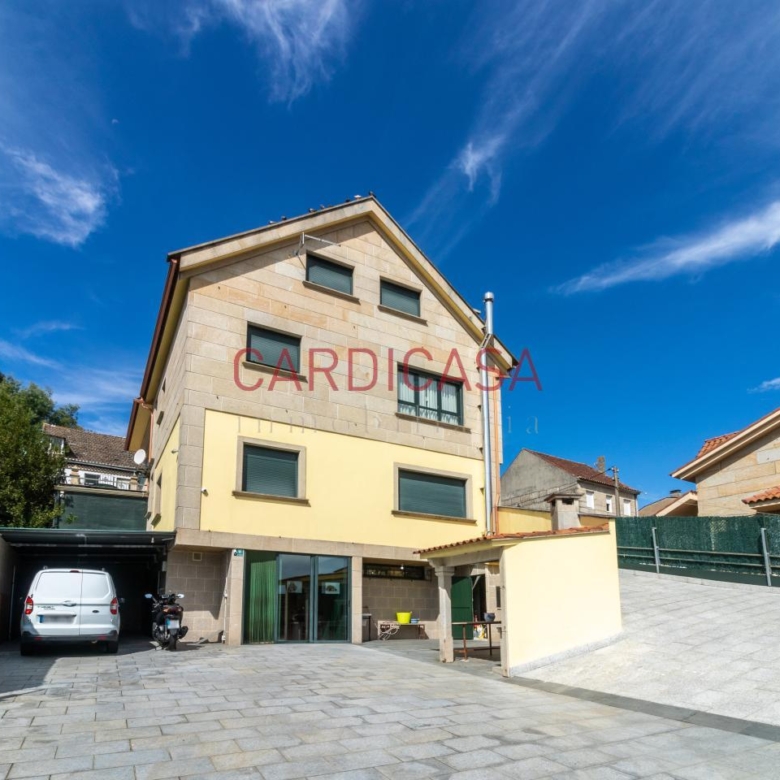 Chalet de piedra a un paso del centro de Vigo