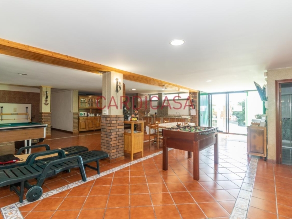Chalet de piedra a un paso del centro de Vigo