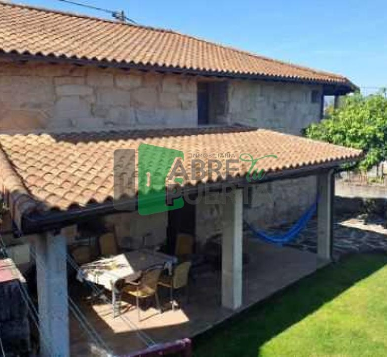 CASA DE PUEBLO EN VENTA DE XINZO DE LIMIA