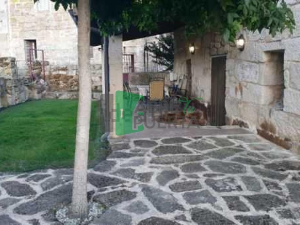CASA DE PUEBLO EN VENTA DE XINZO DE LIMIA