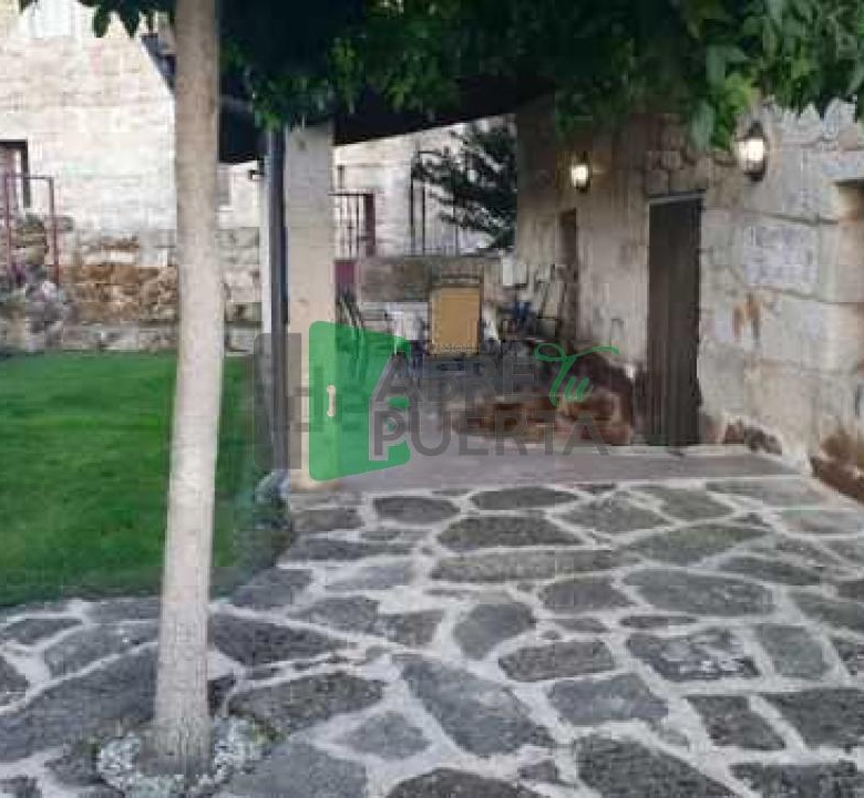 CASA DE PUEBLO EN VENTA DE XINZO DE LIMIA