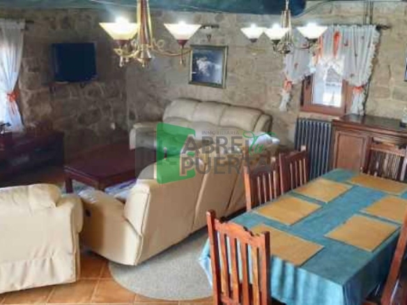 CASA DE PUEBLO EN VENTA DE XINZO DE LIMIA