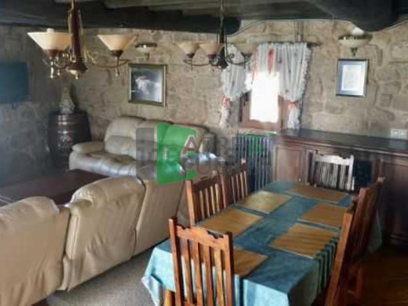 CASA DE PUEBLO EN VENTA DE XINZO DE LIMIA