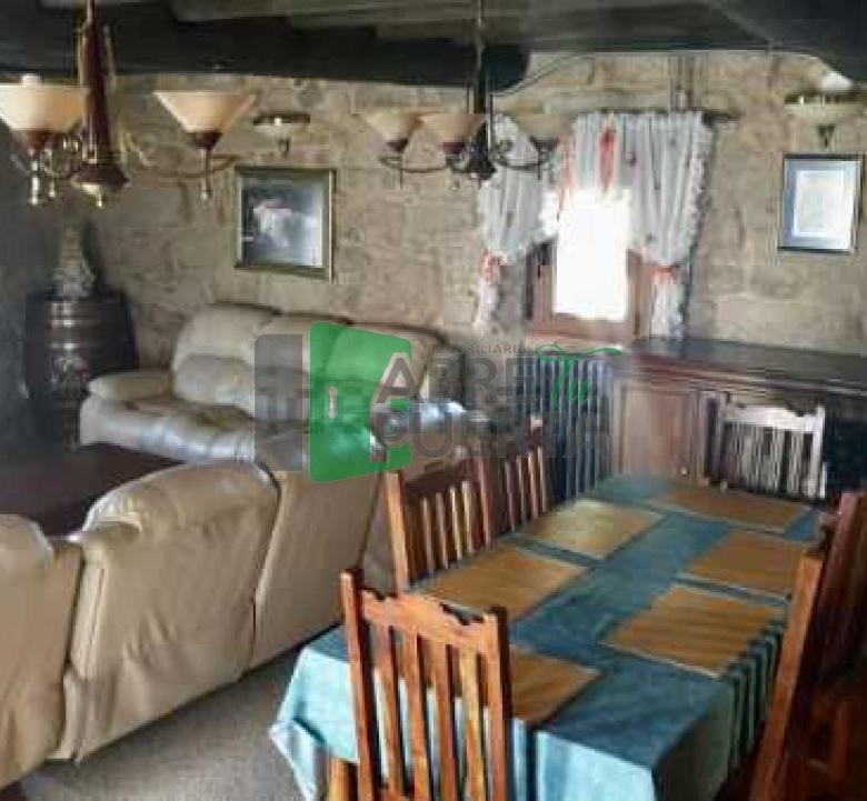 CASA DE PUEBLO EN VENTA DE XINZO DE LIMIA