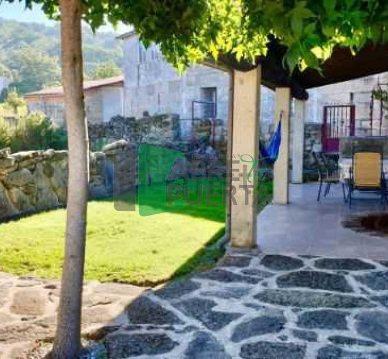 CASA DE PUEBLO EN VENTA DE XINZO DE LIMIA