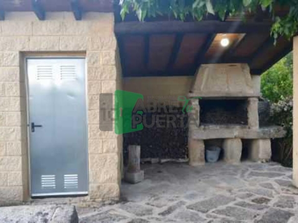 CASA DE PUEBLO EN VENTA DE XINZO DE LIMIA