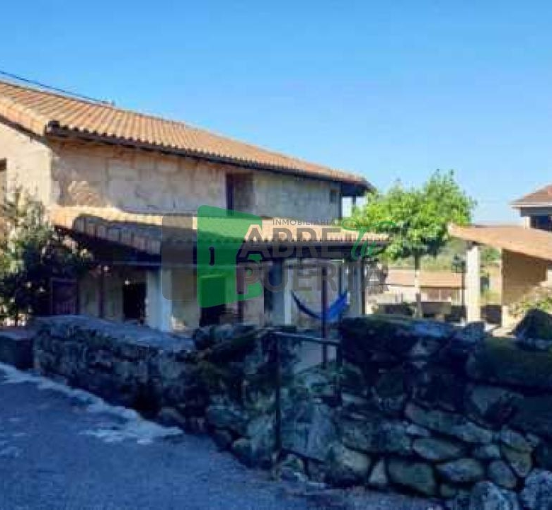 CASA DE PUEBLO EN VENTA DE XINZO DE LIMIA