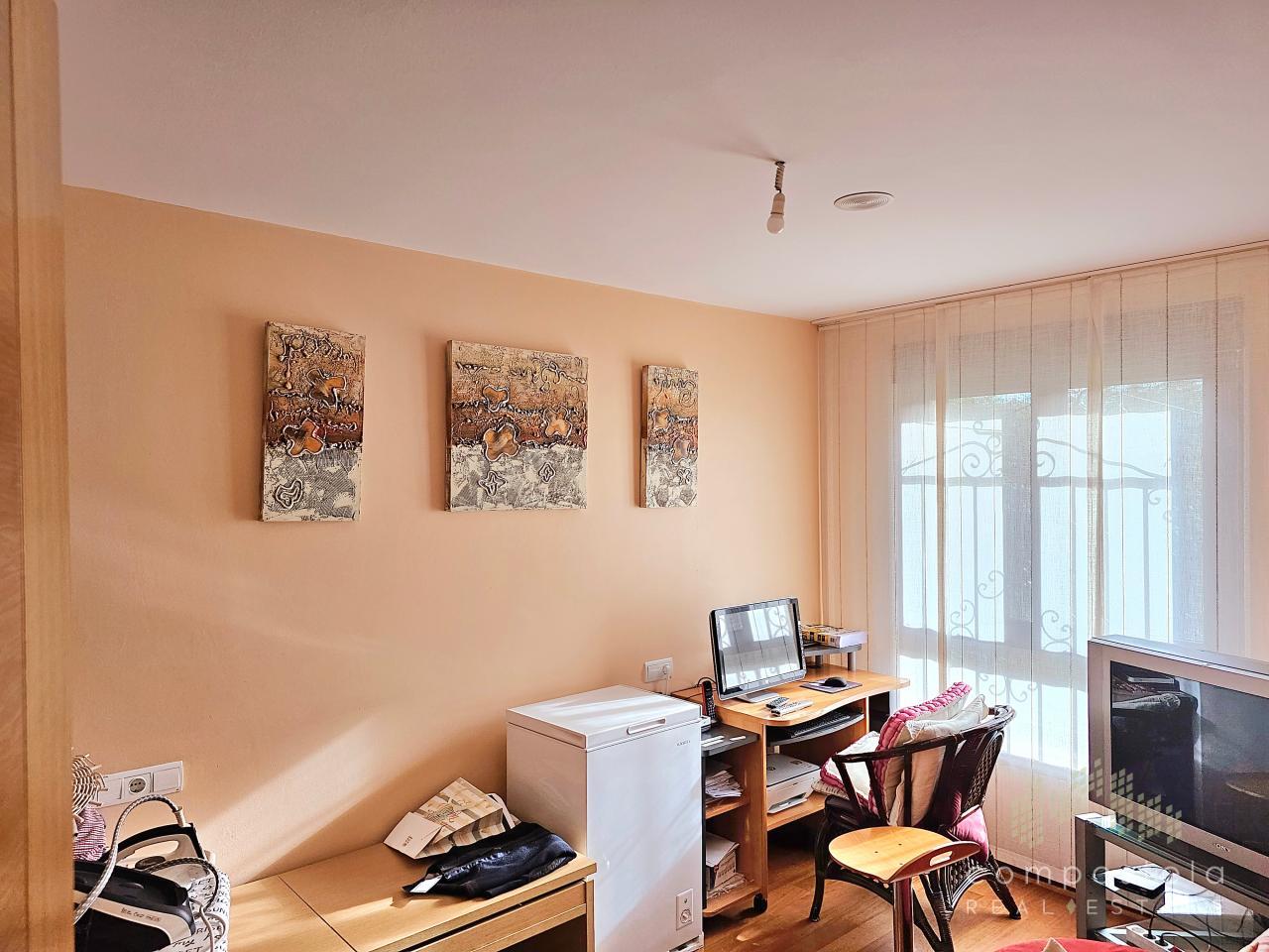 170044028310100035255_170043932610 Vivienda unifamiliar en Santiago