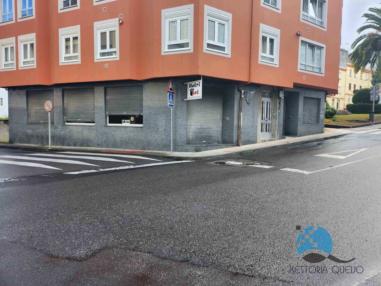 170143427869800024674_170119954901 BAJO COMERCIAL EN ESQUINA ZONA GADIS