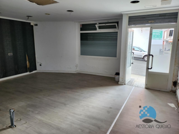 BAJO COMERCIAL EN ESQUINA ZONA GADIS