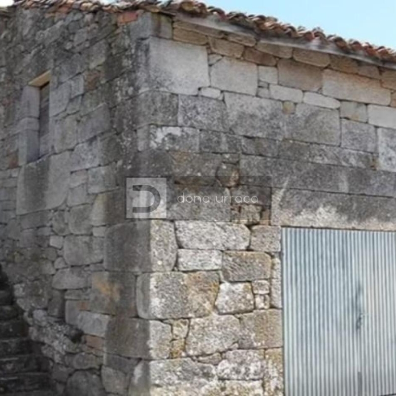 VENTA DE CASA EN VILAR DE CERREDA