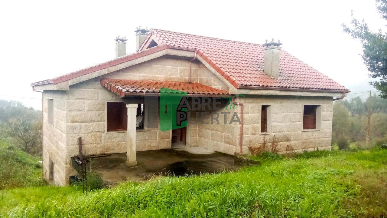 170168991447000035635_170168979669 CHALET EN VENTA PARA REMATAR EN NOGUEIRA DE RAMUÍN