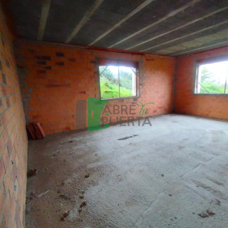 CHALET EN VENTA PARA REMATAR EN NOGUEIRA DE RAMUÍN