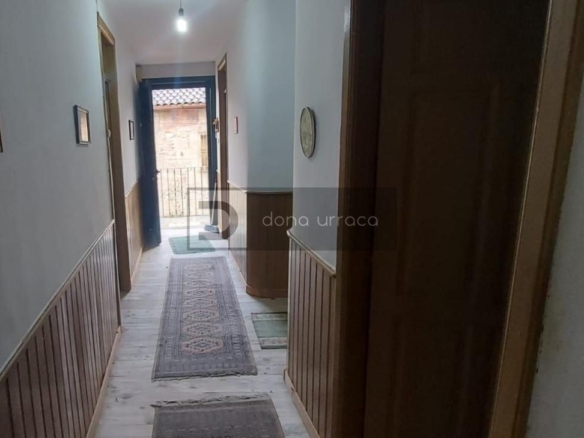 VENTA DE CASA EN CARBALLIÑO