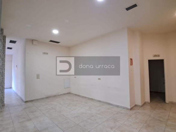 ALQUILER LOCAL EN RAMON CABANILLAS