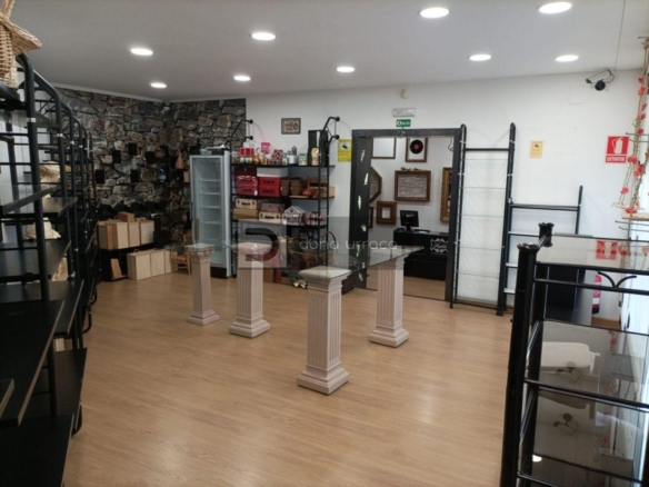 VETA DE LOCAL COMERCIAL EN AS BURGAS