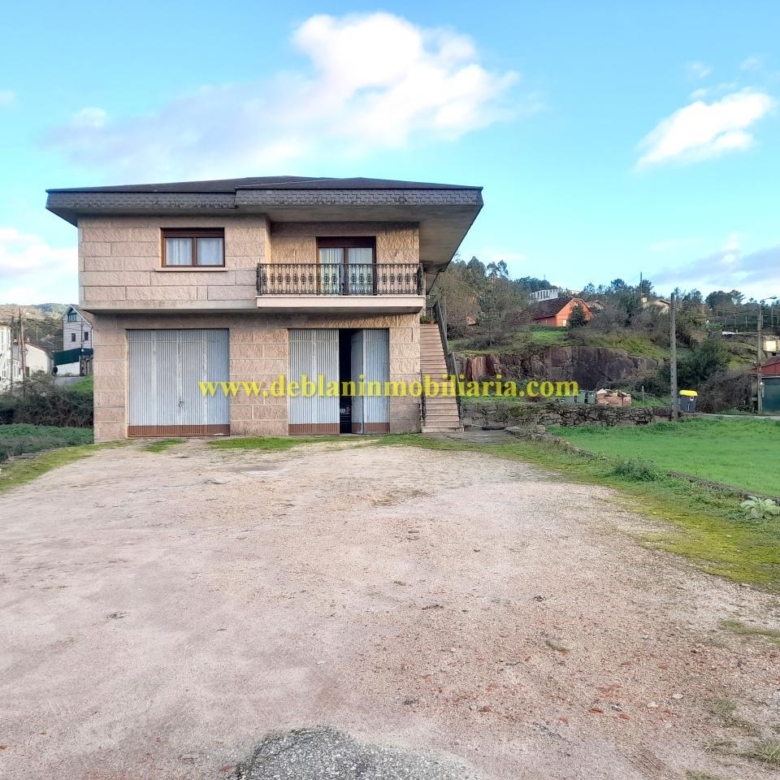 LOCAL DE 135 M2, IDEAL PARA ALMACÉN