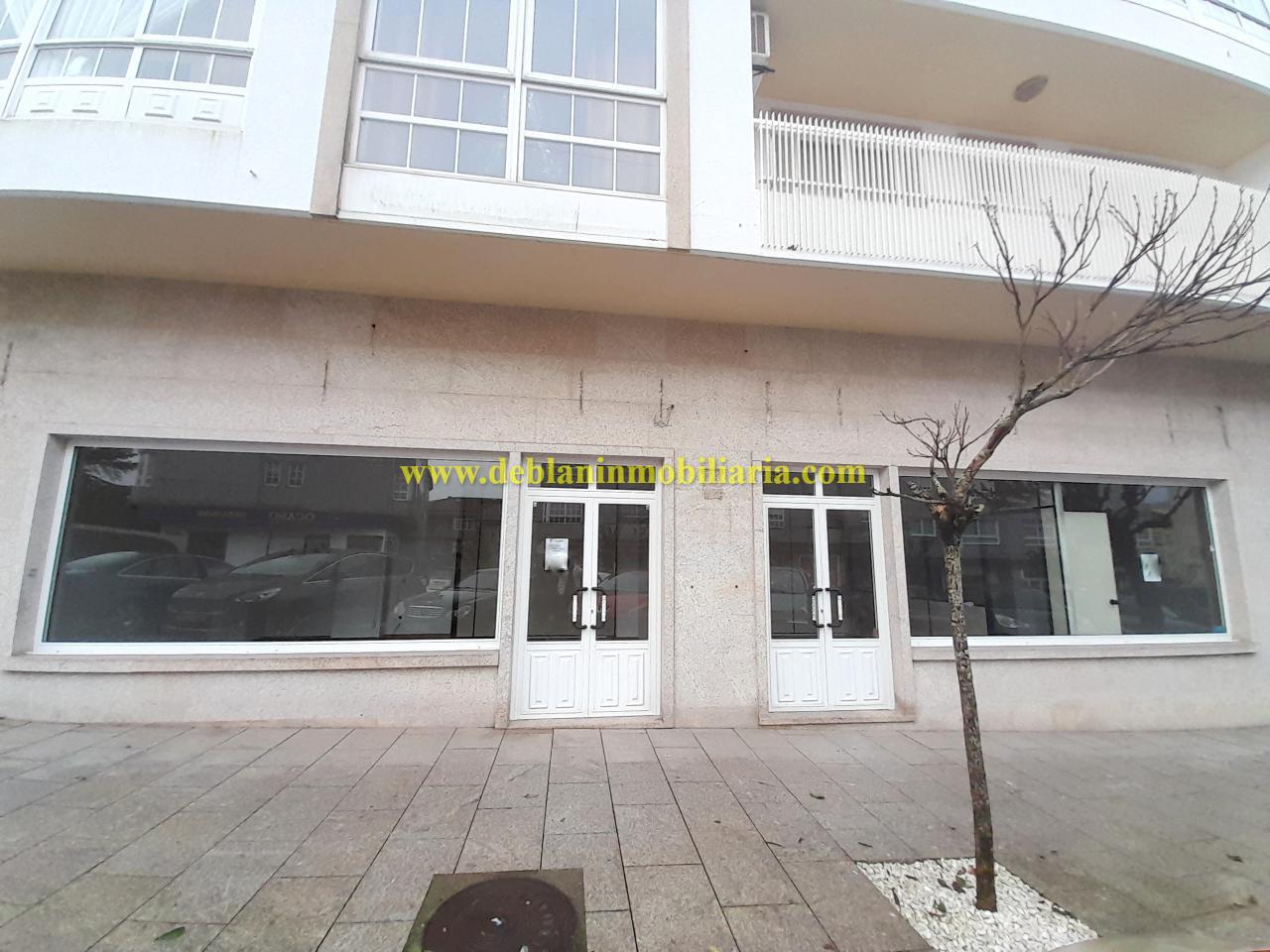 170429514907500024833_170429474599 LOCAL DE 122 M2 EN EL CENTRO DE TUI