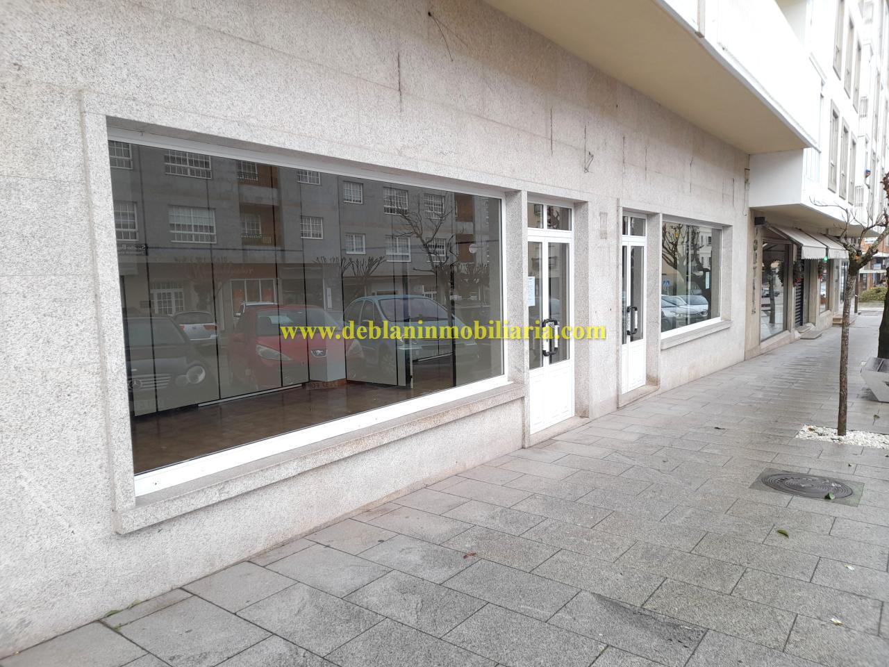 170429515242000024833_170429474261 LOCAL DE 122 M2 EN EL CENTRO DE TUI