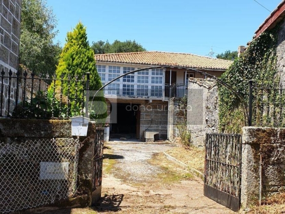 VENTA DE CASA EN PARADA DO SIL