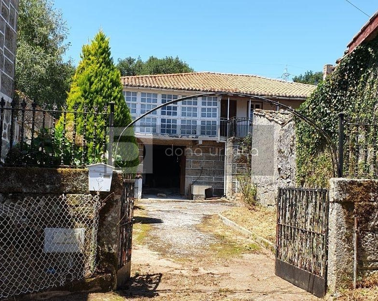 VENTA DE CASA EN PARADA DO SIL