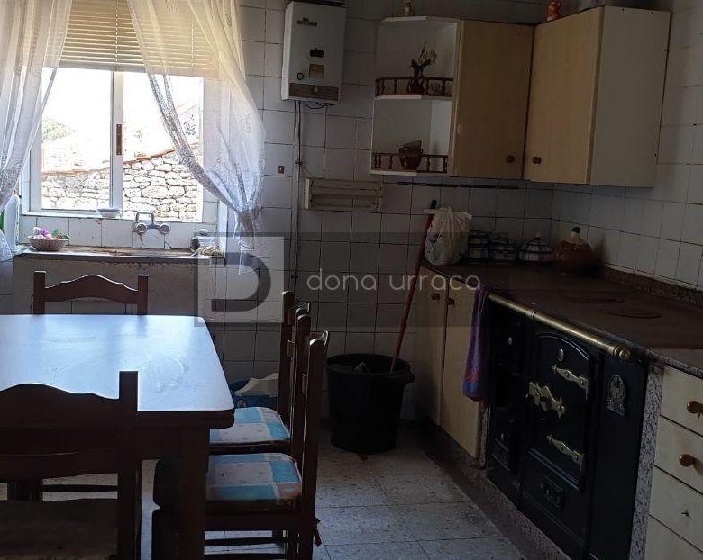 VENTA DE CASA EN PARADA DO SIL