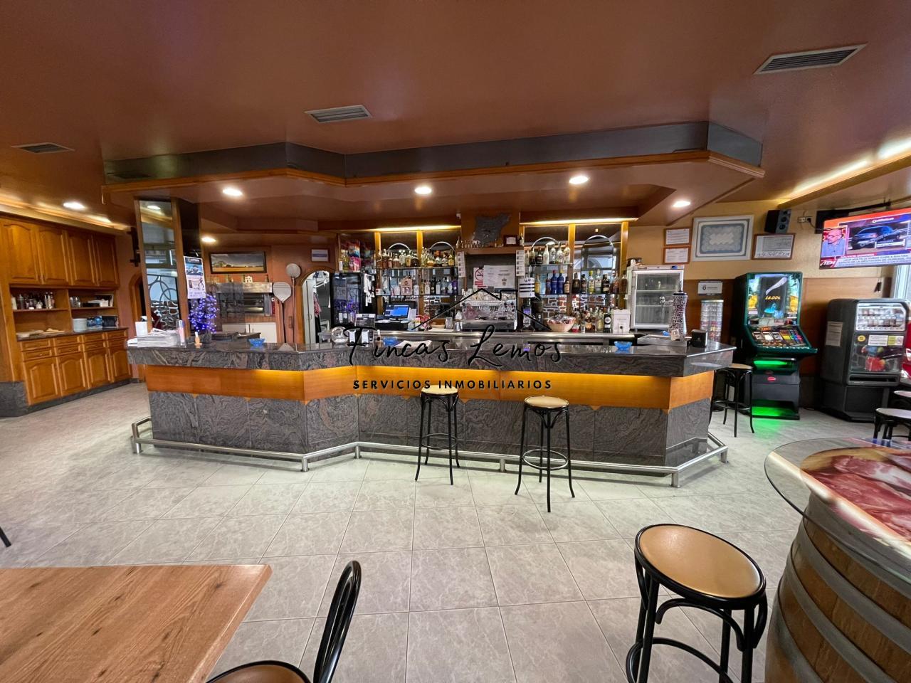 170435877453200024840_170435842676 Bar/Restaurante en Baio