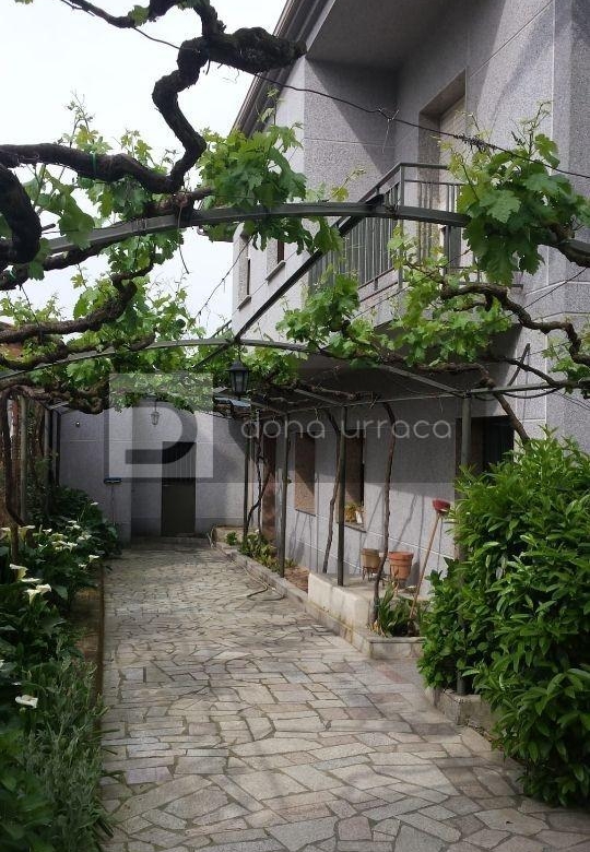 VENTA DE CASA EN OURENSE ZONA A CUÑA CON TERRENO