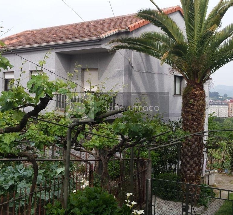 VENTA DE CASA EN OURENSE ZONA A CUÑA CON TERRENO