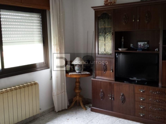 VENTA DE CASA EN OURENSE ZONA A CUÑA CON TERRENO