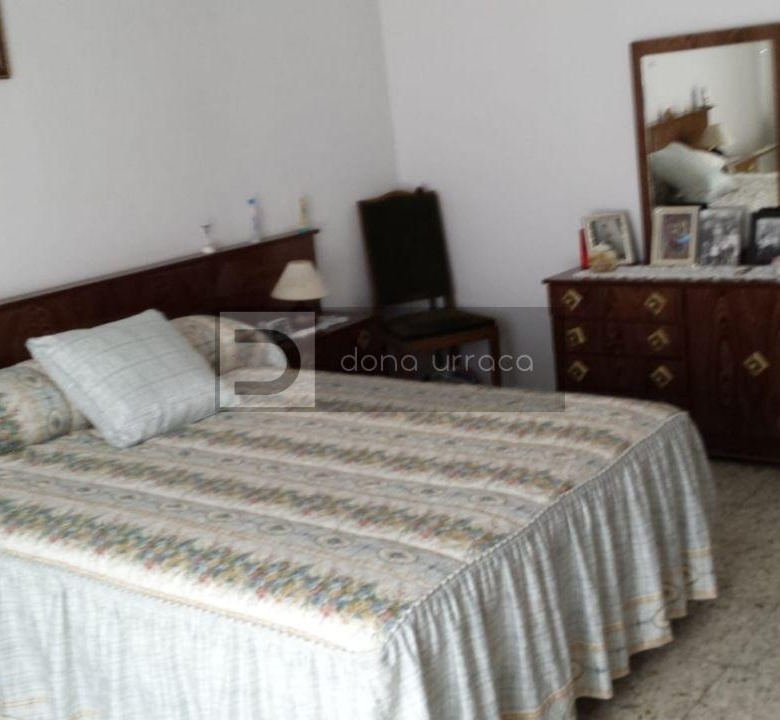 VENTA DE CASA EN OURENSE ZONA A CUÑA CON TERRENO