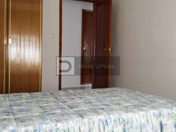 VENTA DE CASA EN OURENSE ZONA A CUÑA CON TERRENO