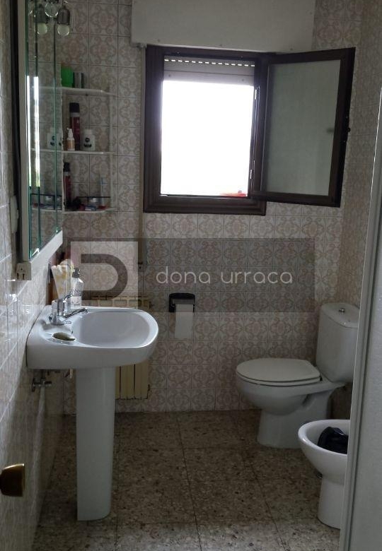 VENTA DE CASA EN OURENSE ZONA A CUÑA CON TERRENO