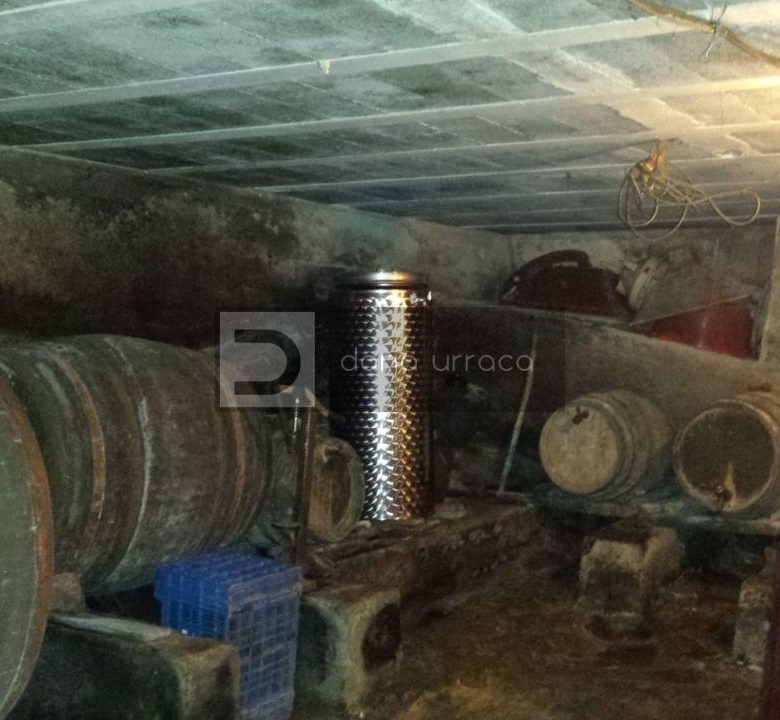 VENTA DE CASA EN OURENSE ZONA A CUÑA CON TERRENO