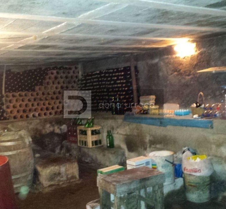 VENTA DE CASA EN OURENSE ZONA A CUÑA CON TERRENO