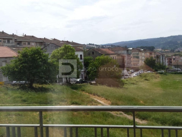 VENTA DE CASA EN OURENSE ZONA A CUÑA CON TERRENO