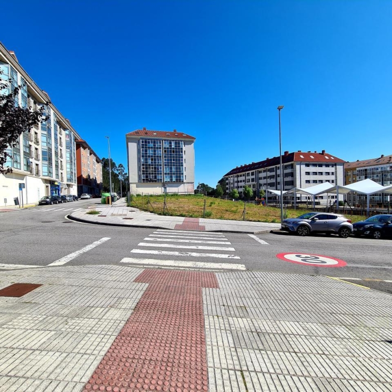 Tu oficina con 2 plazas de garaje