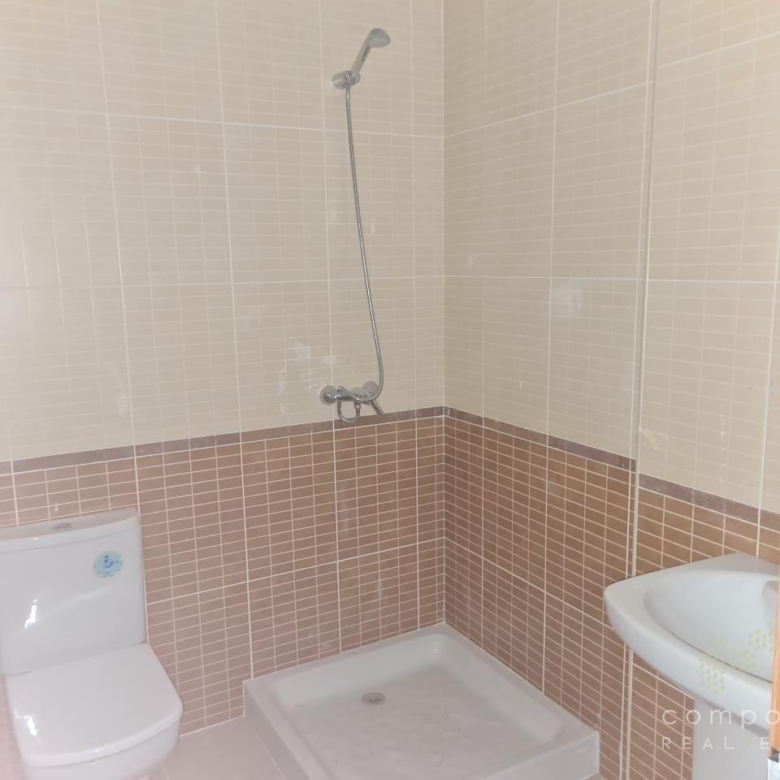 Tu oficina con 2 plazas de garaje