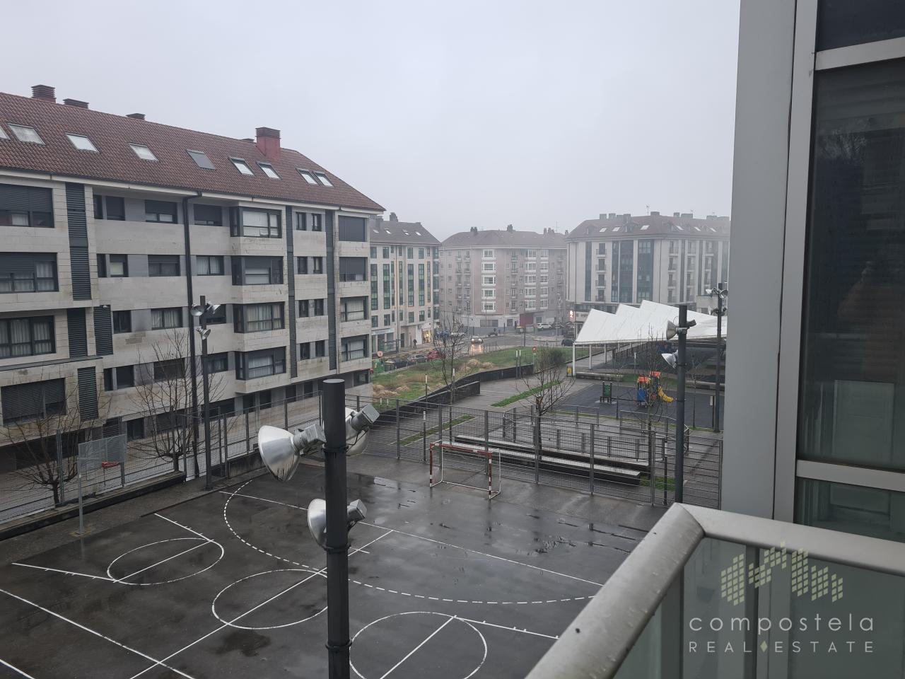 Tu oficina con 2 plazas de garaje